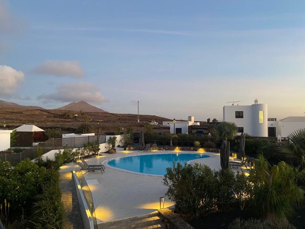 yogabruxelles-stage-lanzarote-2024-15.jpg