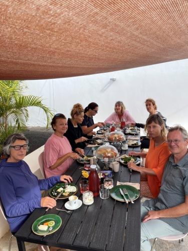 yogabruxelles-stage-lanzarote-2024-07